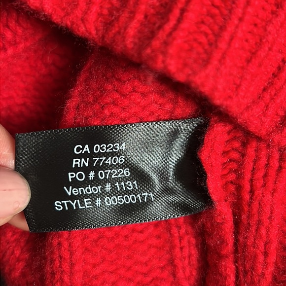 Club Monaco Red Cashmere Cable Knit Turtleneck Cropped Sweater - Picture 9 of 10